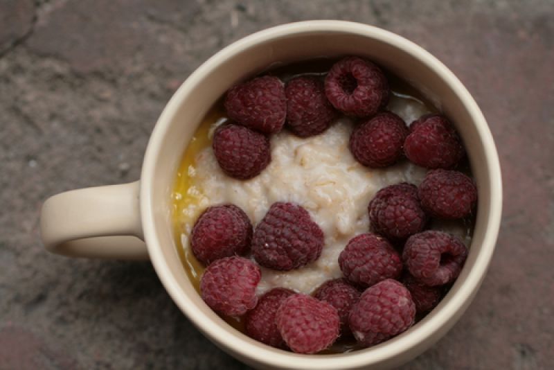 porridge-with-raspberries